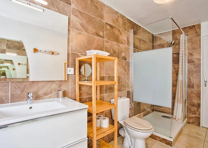 Hébergement de vacances La Glycine à 5 Min De La *