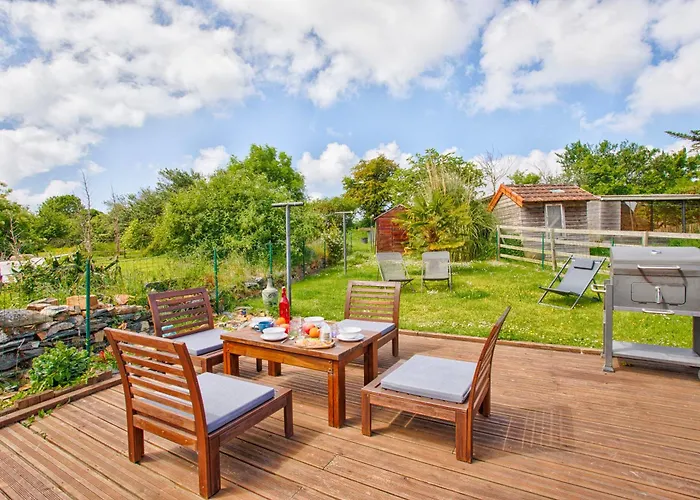 La Glycine à 5 Min De La * Siouville-Hague