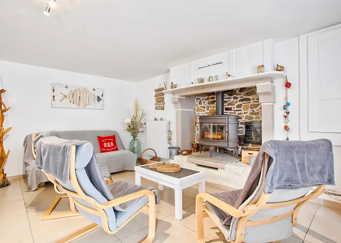 La Glycine à 5 Min De La * Siouville-Hague